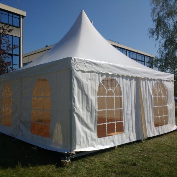 Pagode-mieten-Halle-01